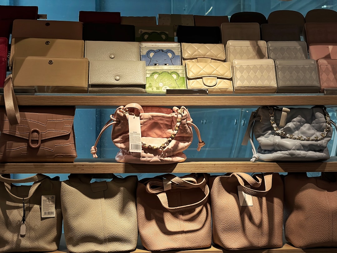 Top 10 Must-Have Accessories for Every Fashionista Top 10 Must-Have Accessories for Every Fashionista
